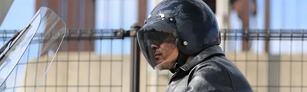 フラワーヘルメットライナーとハーレー