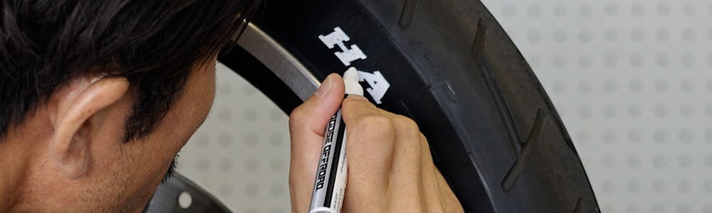 タイヤペンでハーレーにオールドスクール感を!